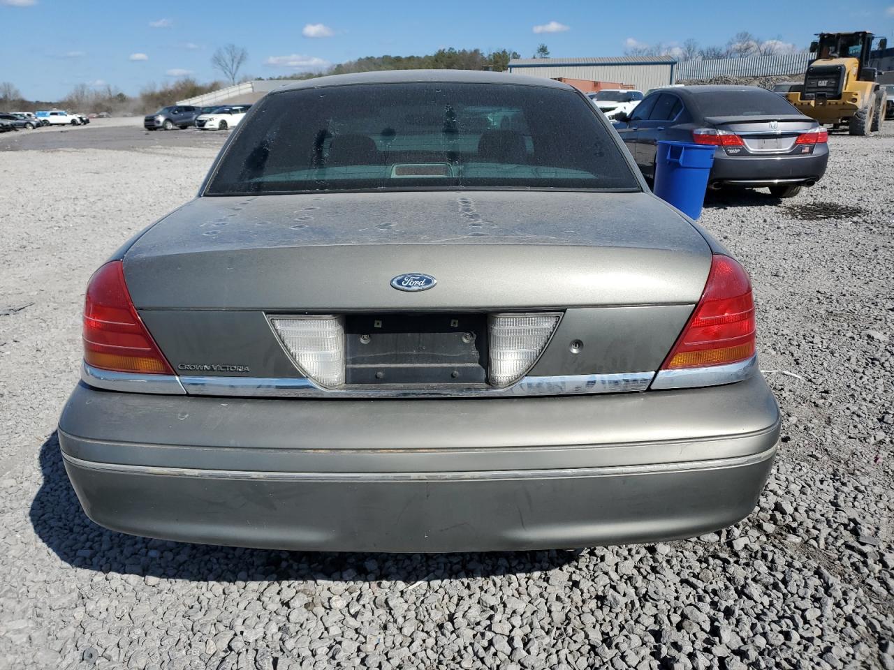 2003 Ford Crown Victoria - Image 6