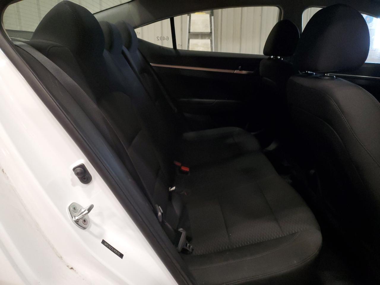 2020 Hyundai Elantra - Image 10