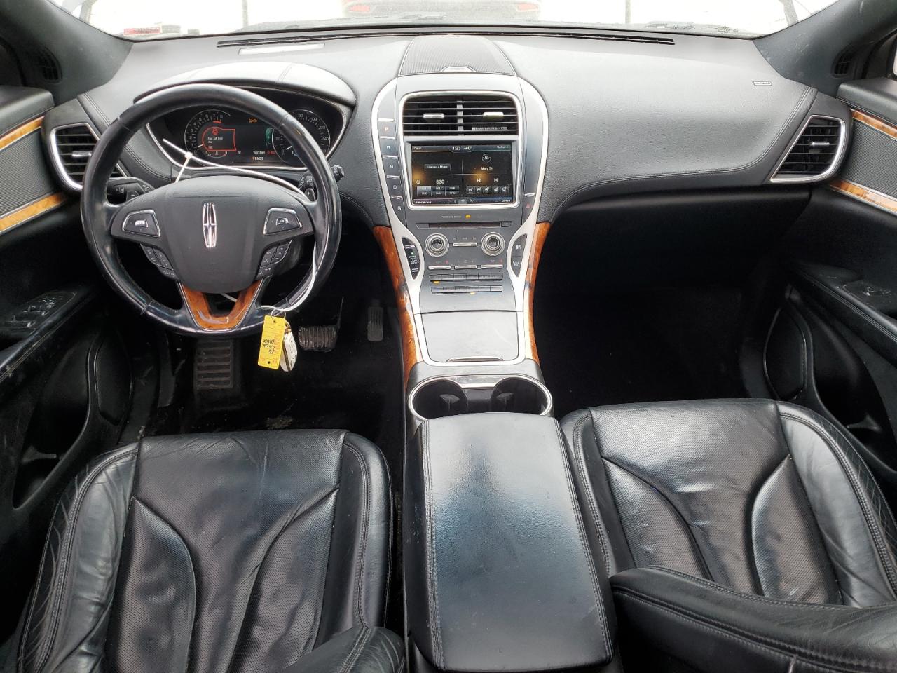 2016 Lincoln MKX - Image 8