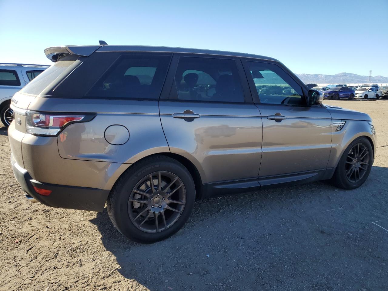 2015 Land Rover Range Rover - Image 3