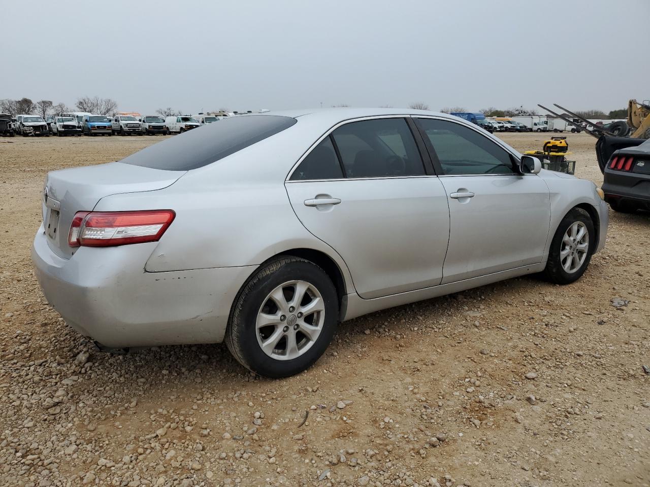 2011 Toyota Camry - Image 3