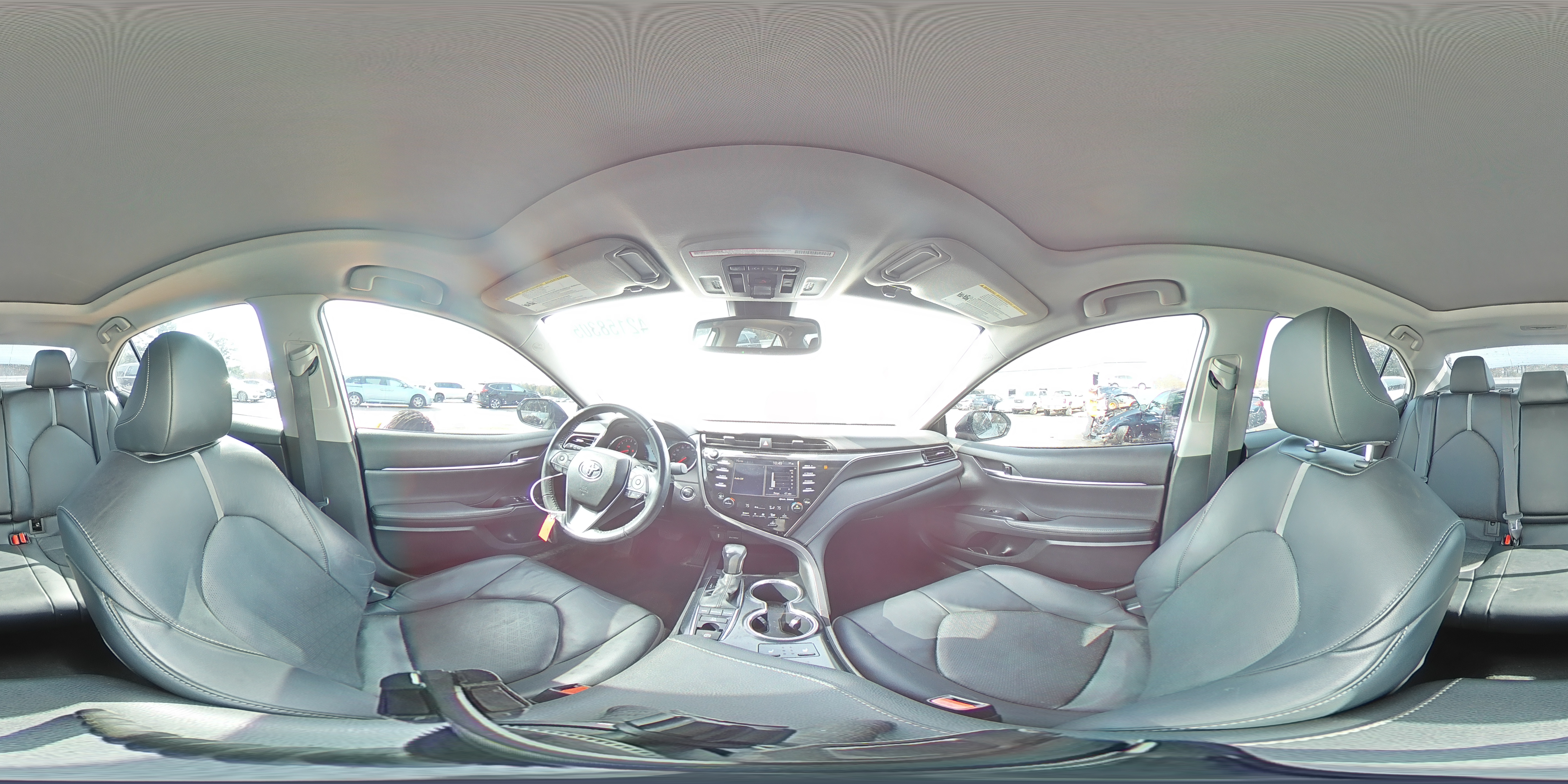 2020 Toyota Camry - Image 15