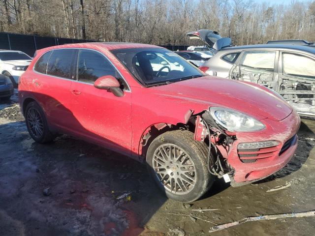  PORSCHE CAYENNE 2013 Красный