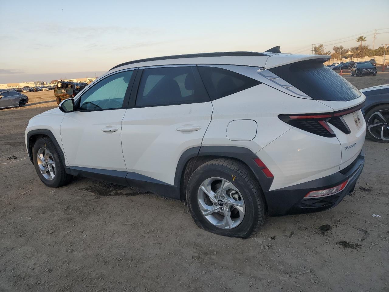 2022 Hyundai Tucson - Image 2