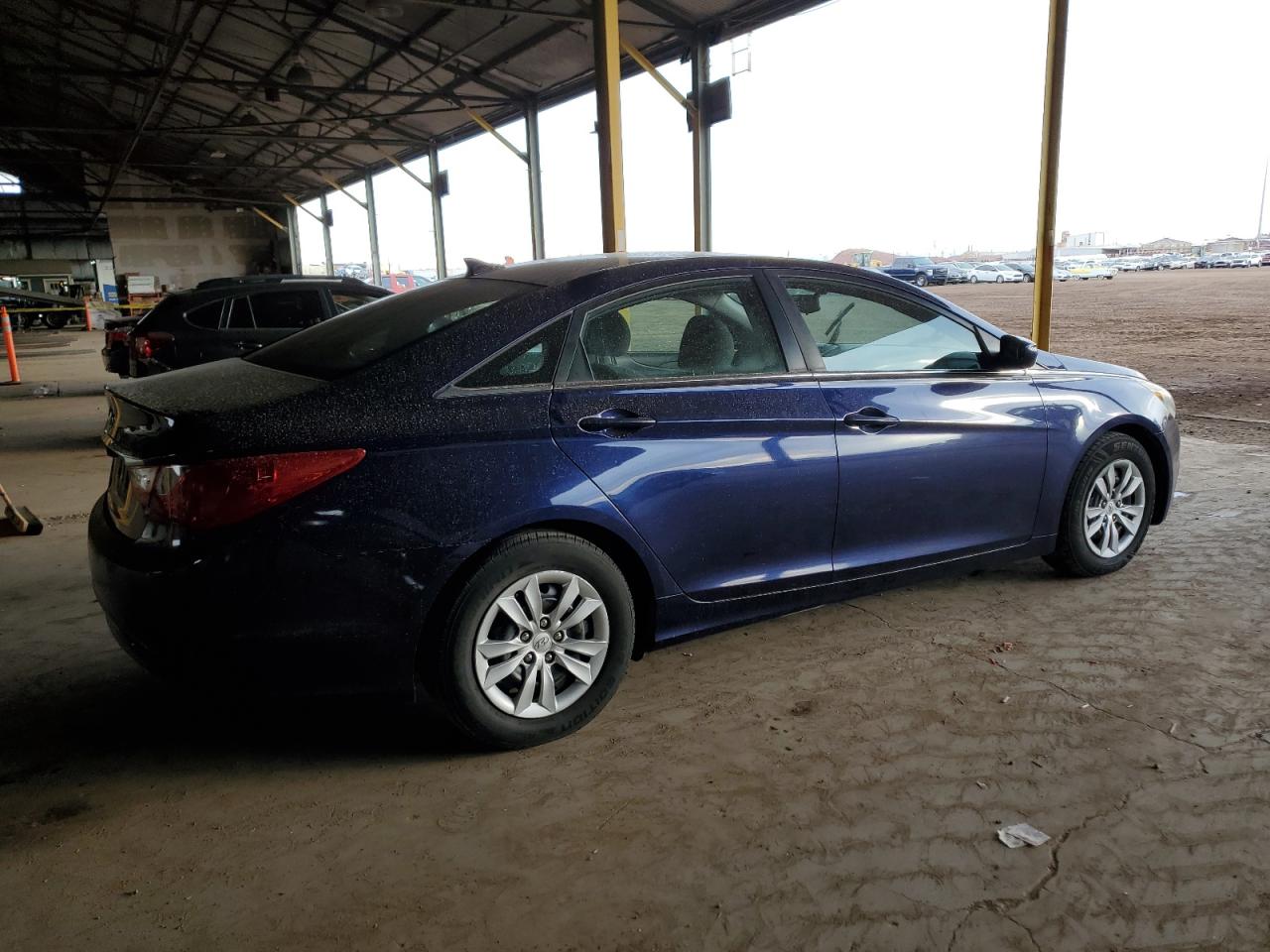 2012 Hyundai Sonata - Image 3