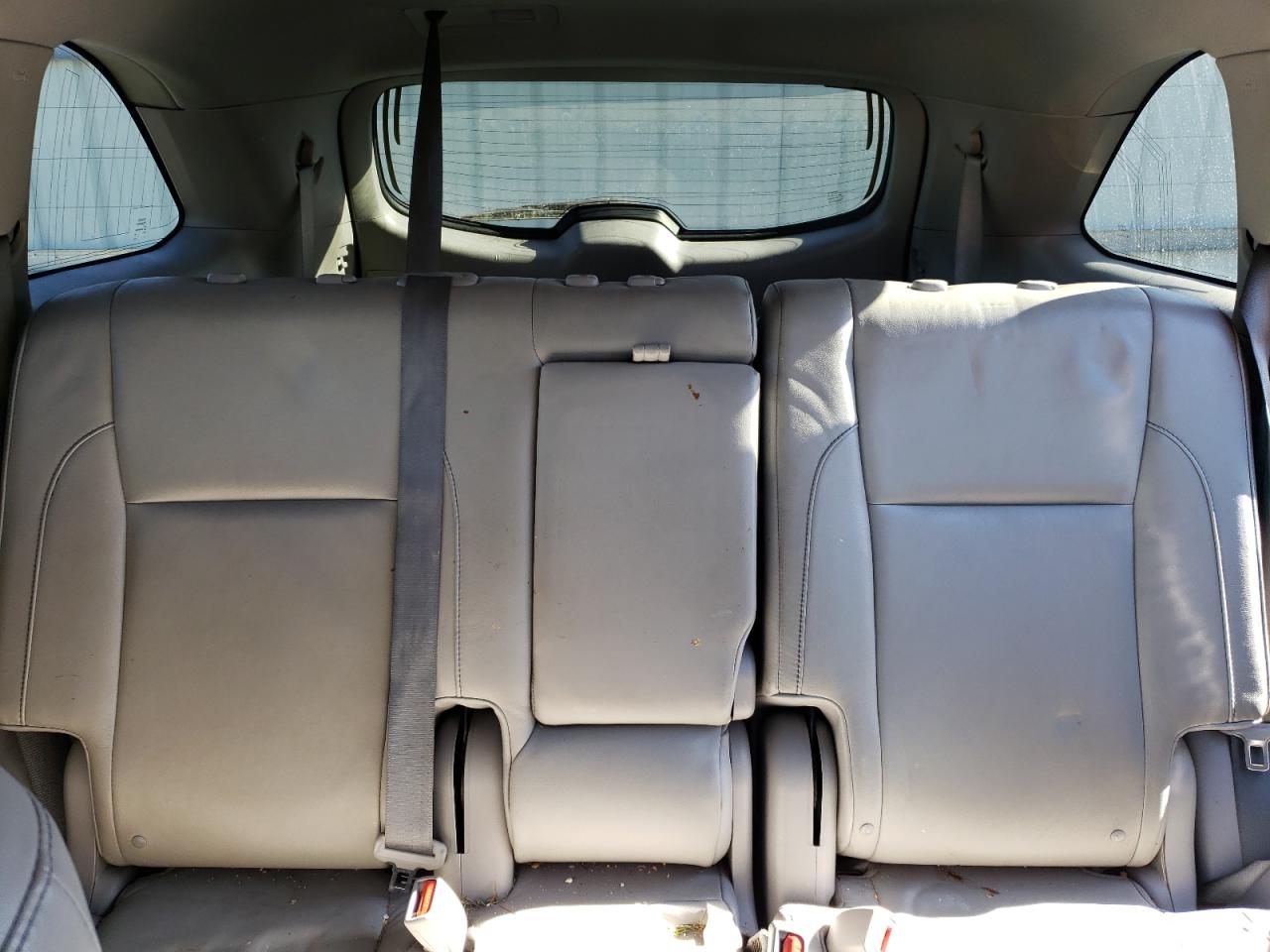 2016 Toyota Highlander - Image 10