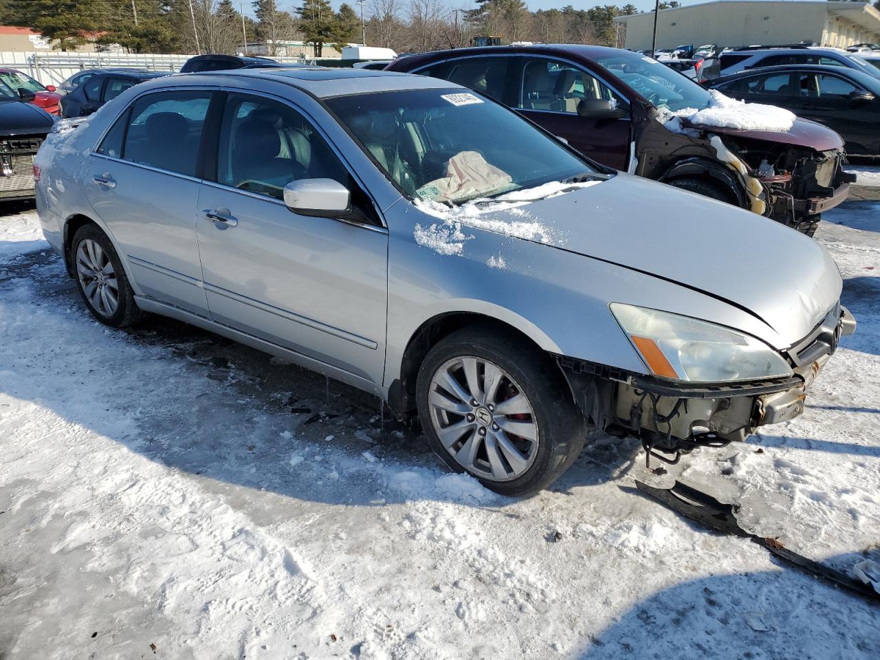 2003 Honda Accord - Image 4