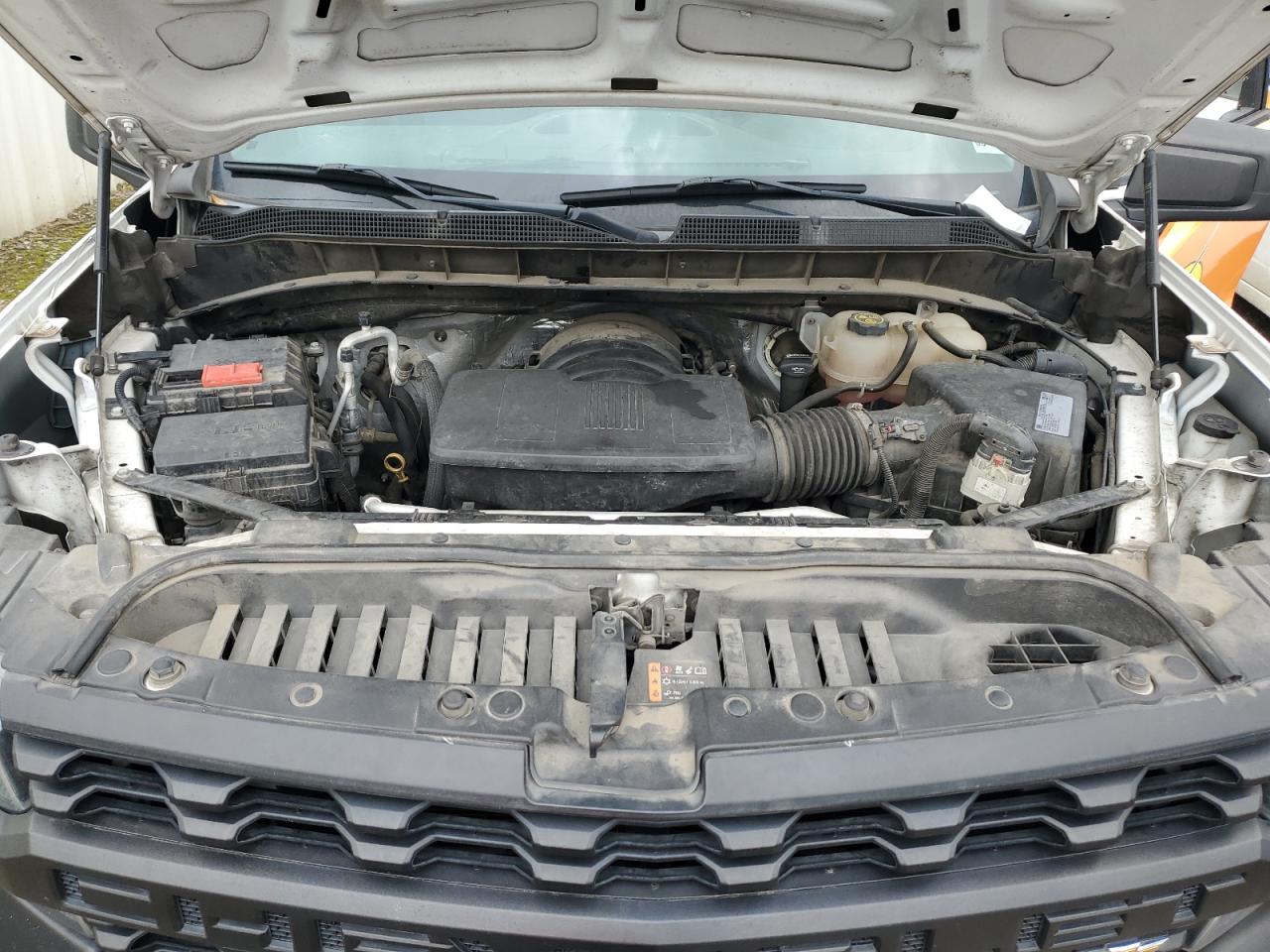 2020 Chevrolet Silverado - Image 11