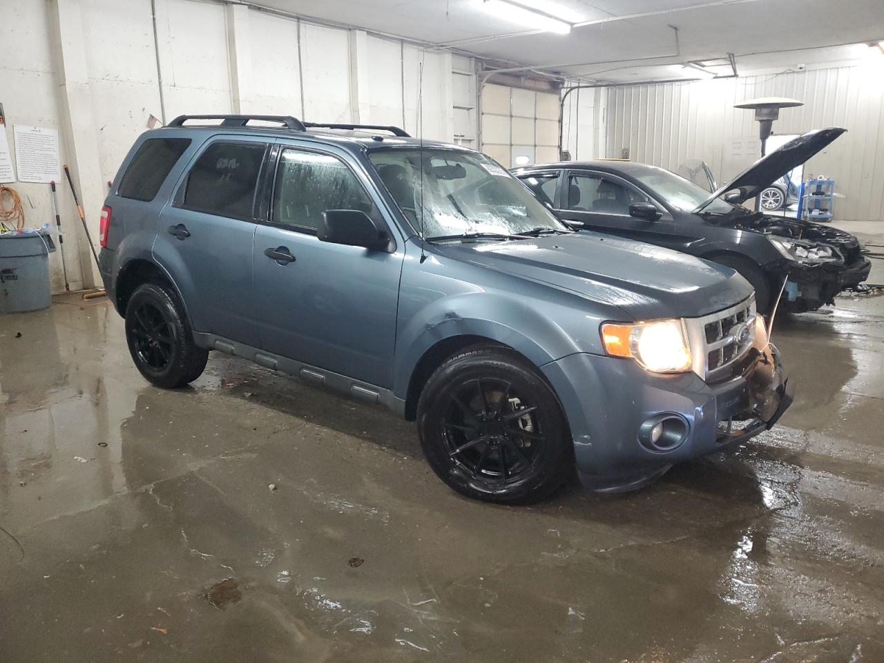 2012 Ford Escape - Image 4