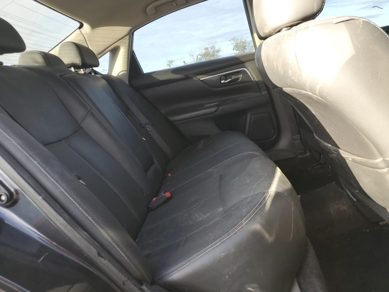 2016 Nissan Altima - Image 10