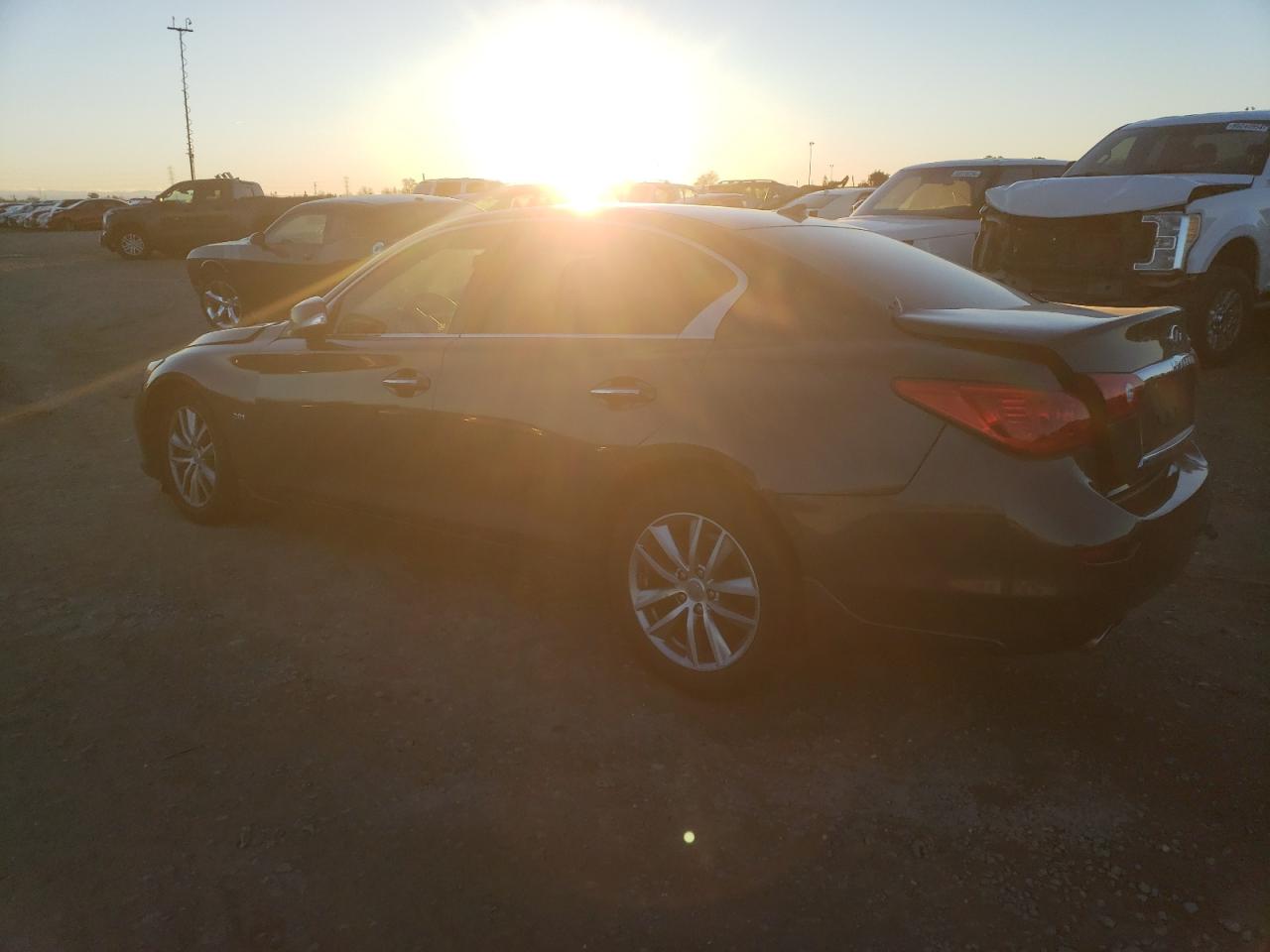 VIN JN1CV7AP2GM202301 2016 INFINITI Q50 no.2