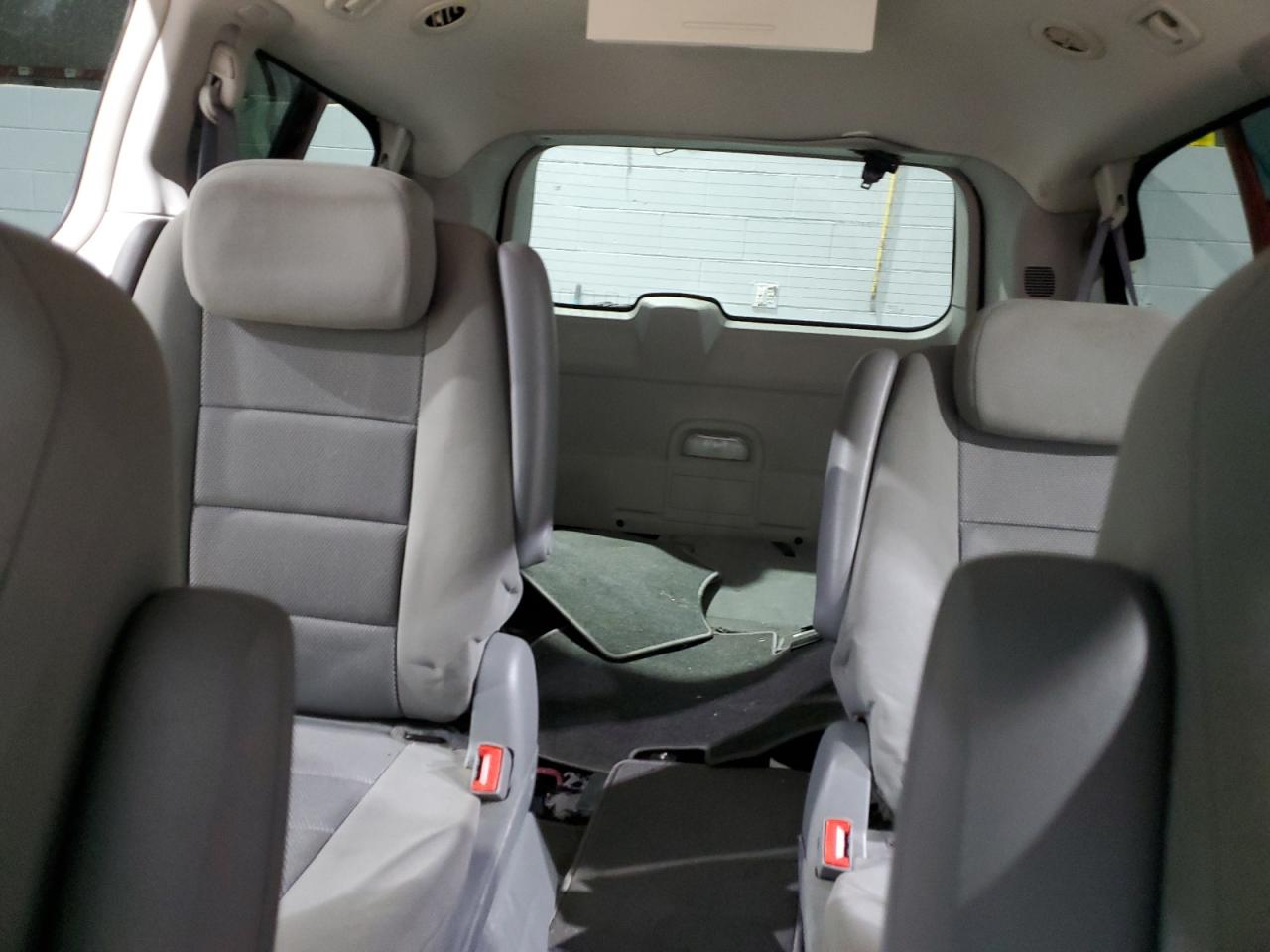 2008 Dodge Caravan - Image 10
