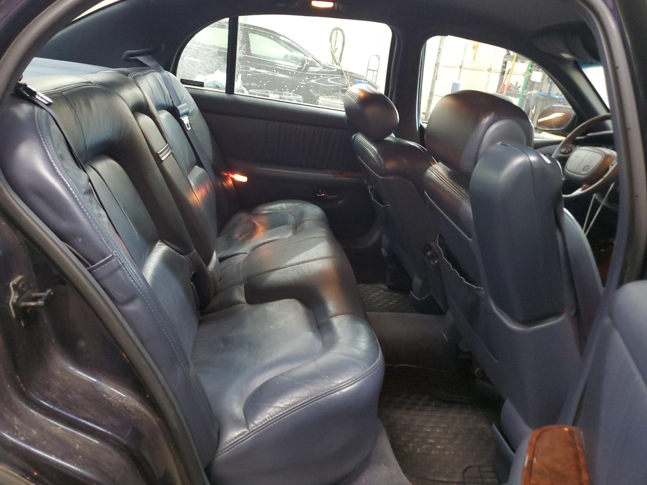 1998 Buick Park Avenue - Image 10