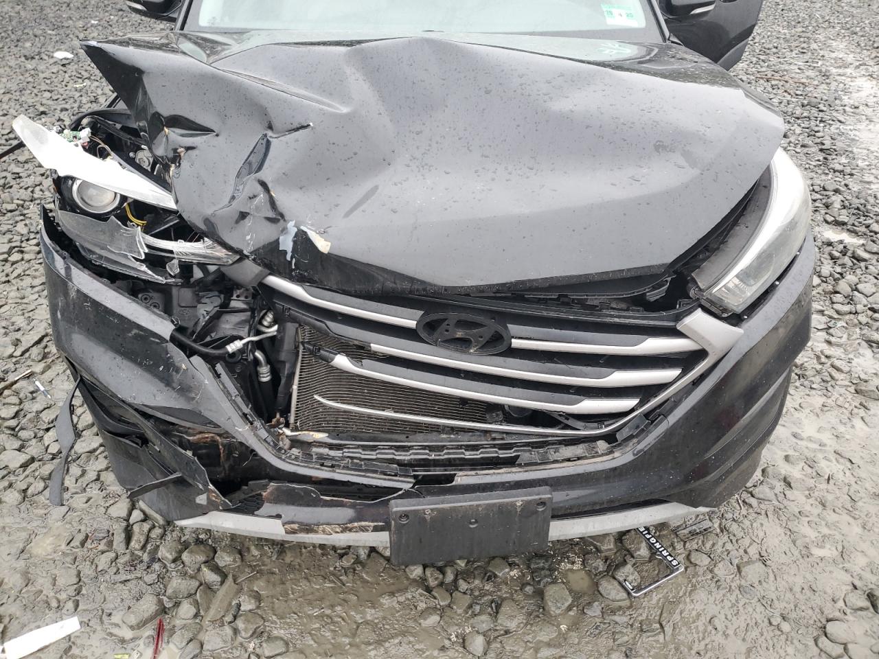 2017 Hyundai Tucson - Image 12