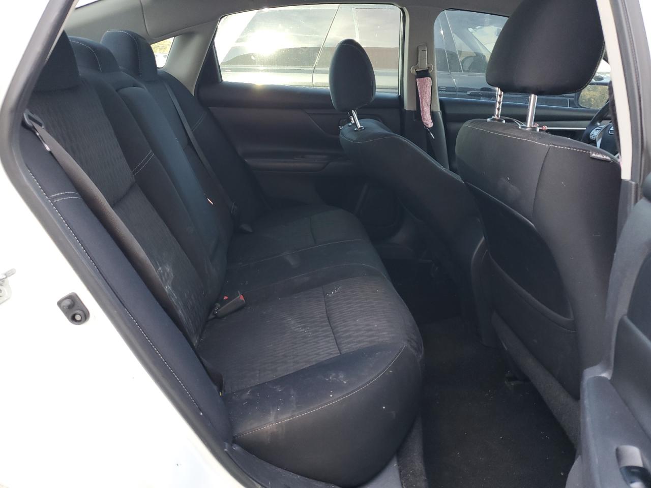 2018 Nissan Altima - Image 10