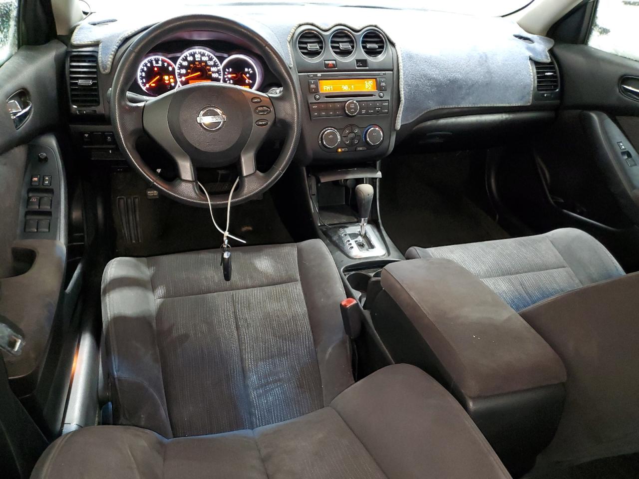 2011 Nissan Altima - Image 8