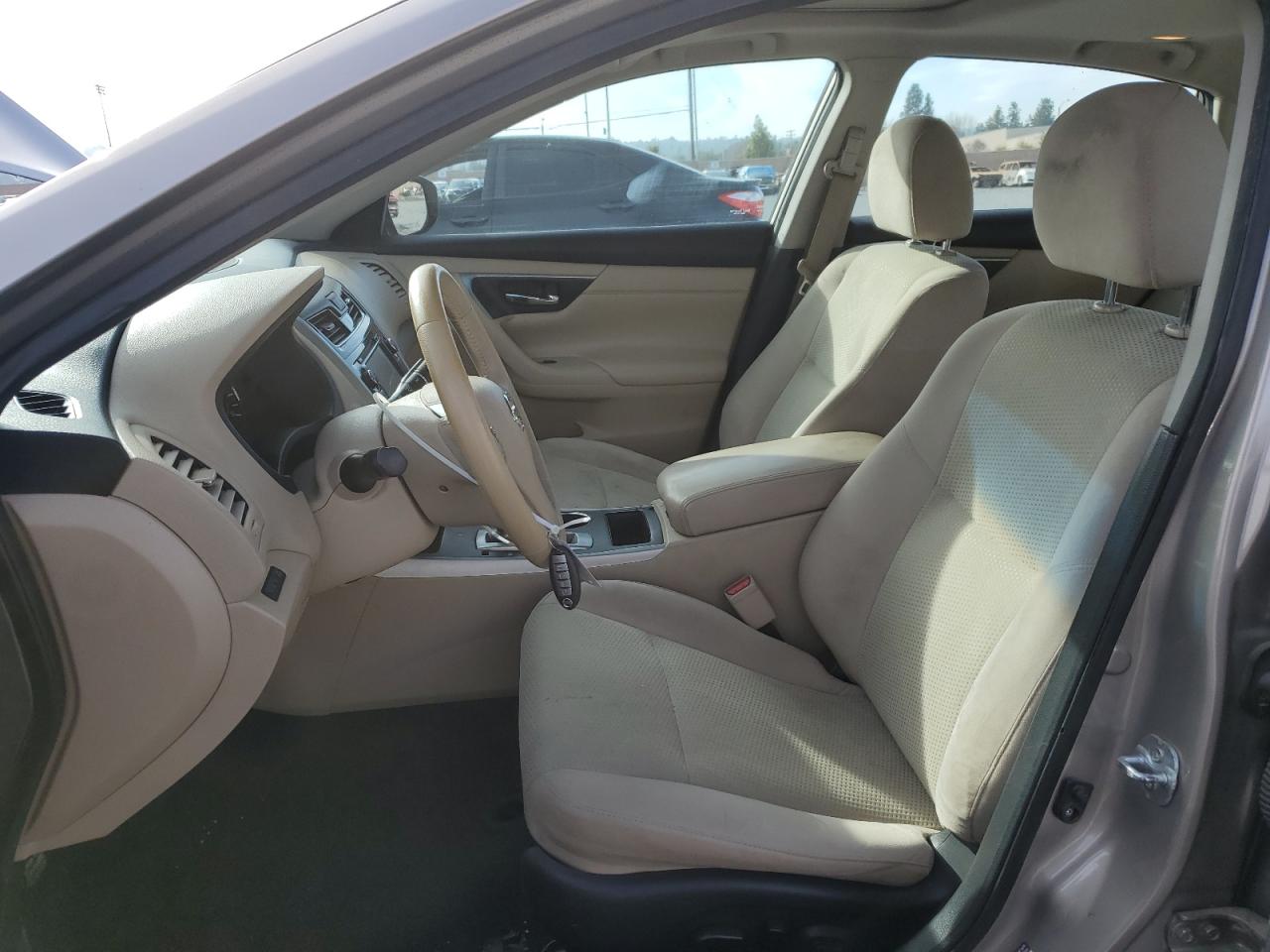 2015 Nissan Altima - Image 7