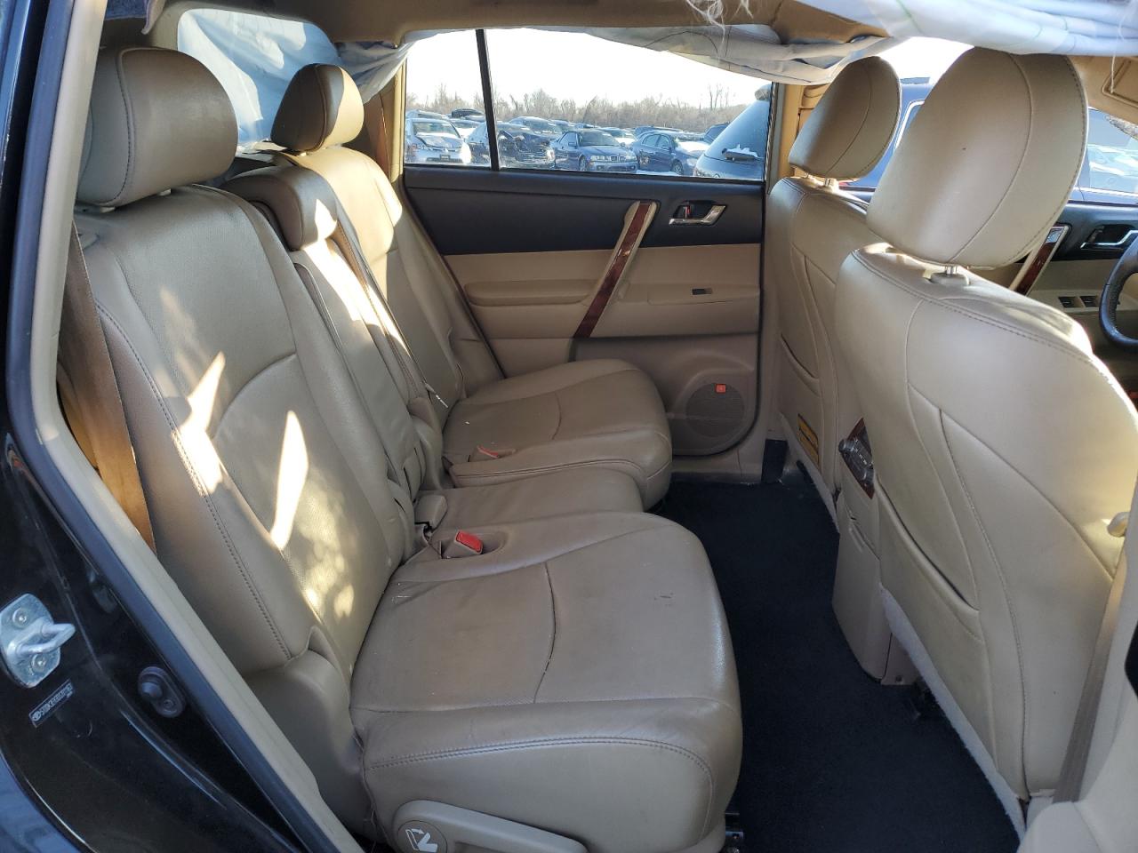 2013 Toyota Highlander - Image 11
