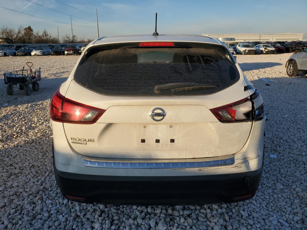 2018 Nissan Rogue - Image 6
