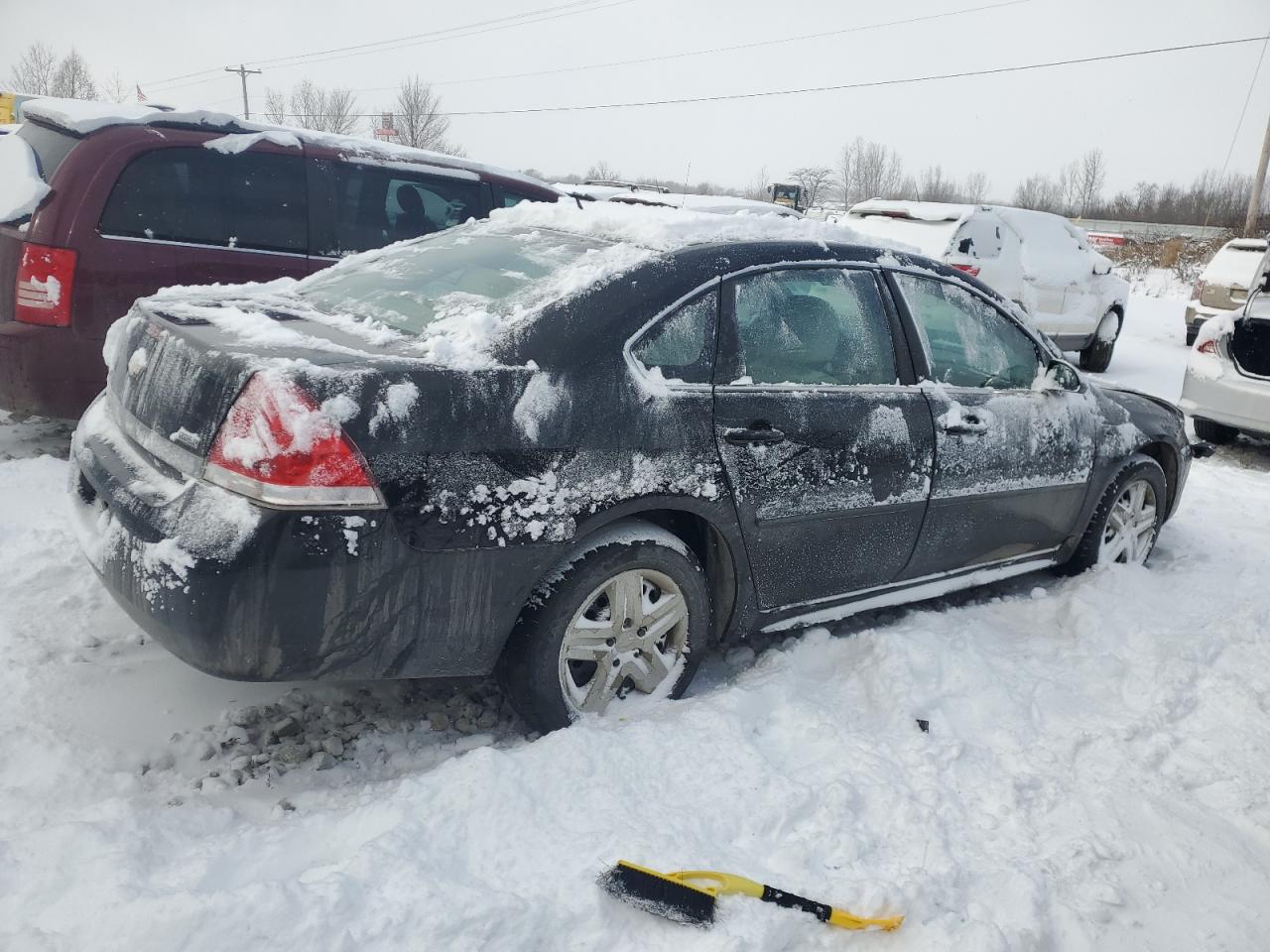 2011 Chevrolet Impala - Image 3