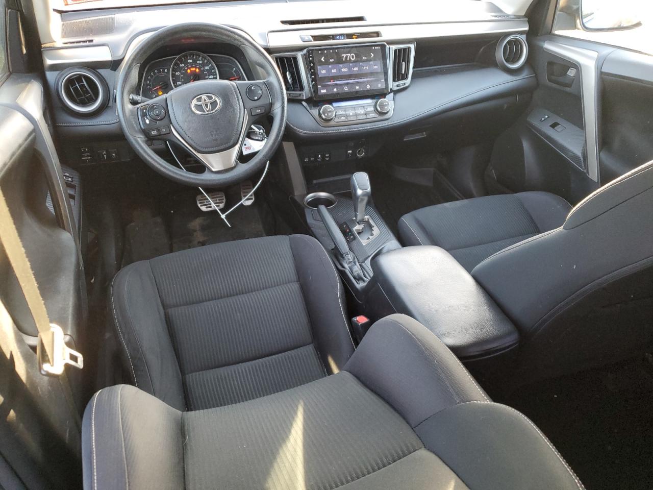 2013 Toyota RAV 4 - Image 8