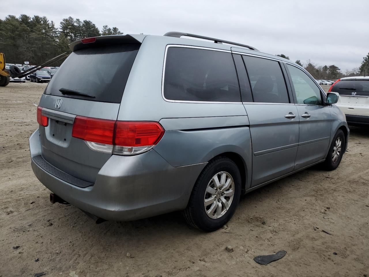 2008 Honda Odyssey - Image 3
