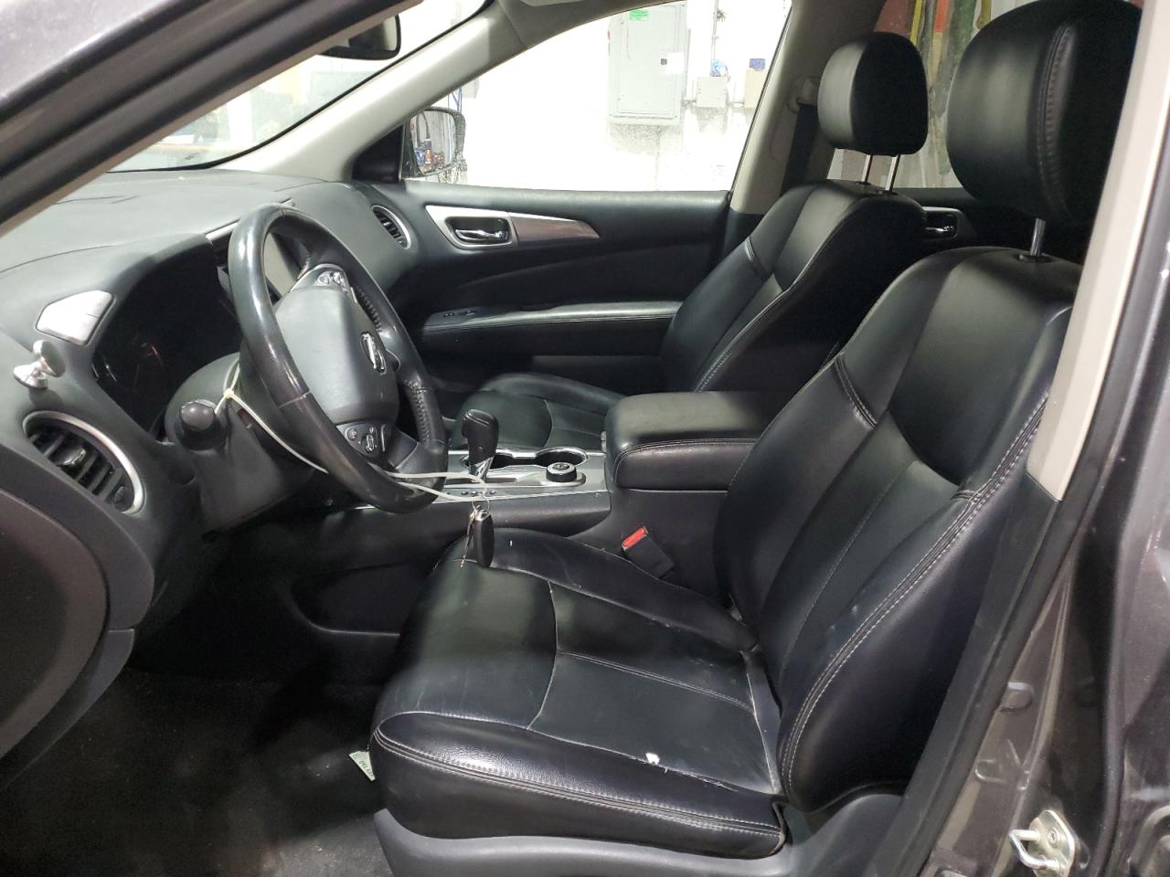 2018 Nissan Pathfinder S VIN: 5N1DR2MM0JC608323 Lot: 88467275