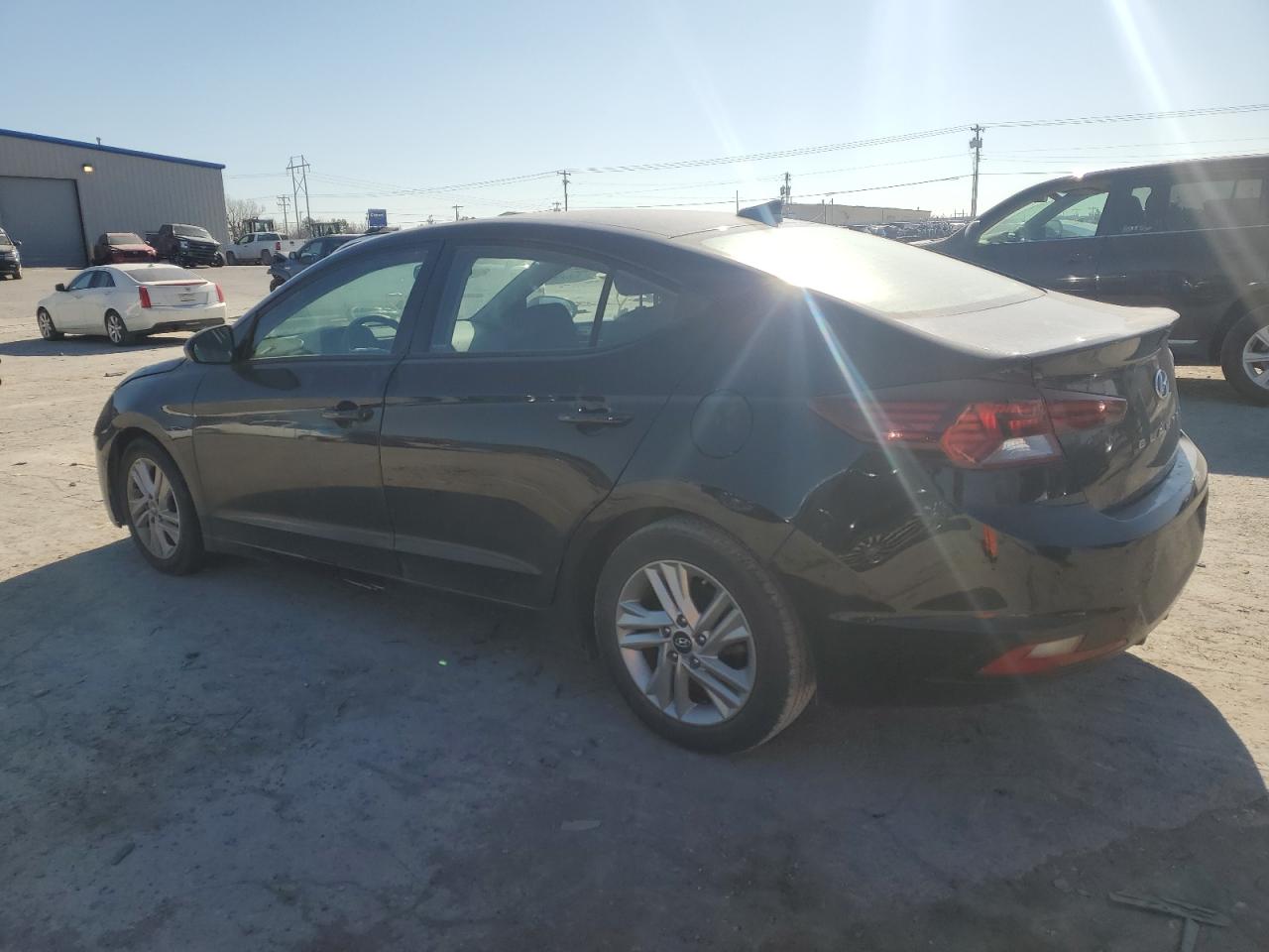 2020 Hyundai Elantra - Image 2