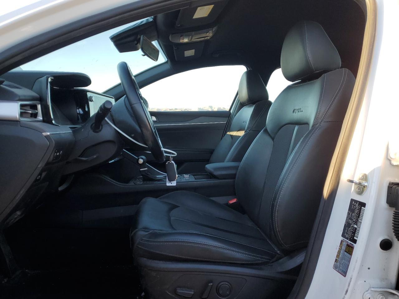 2023 Kia K5 - Image 7