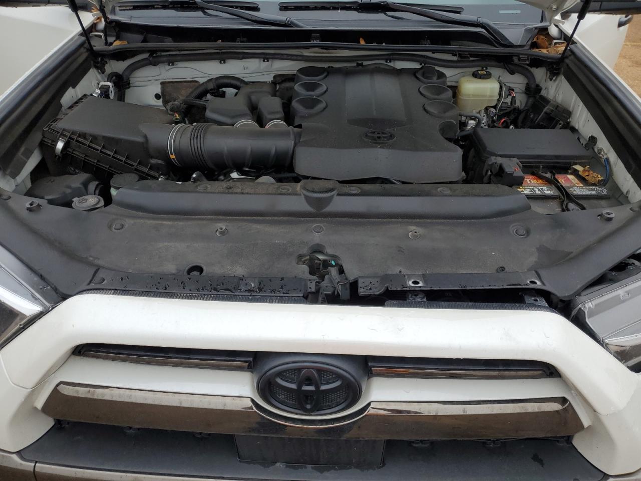 2021 Toyota 4Runner - Image 12