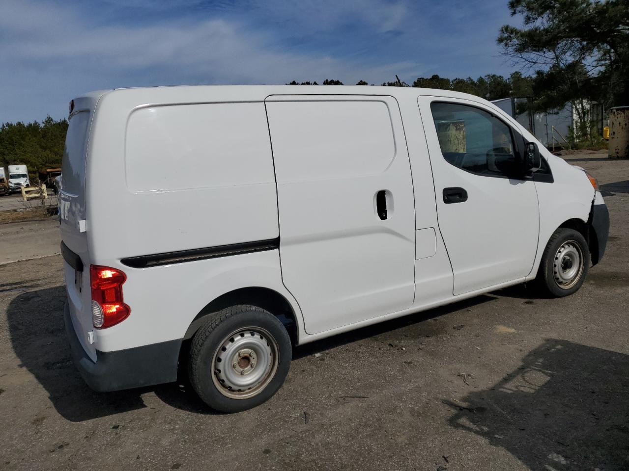 VIN 3N6CM0KN3KK692662 2019 NISSAN NV no.3