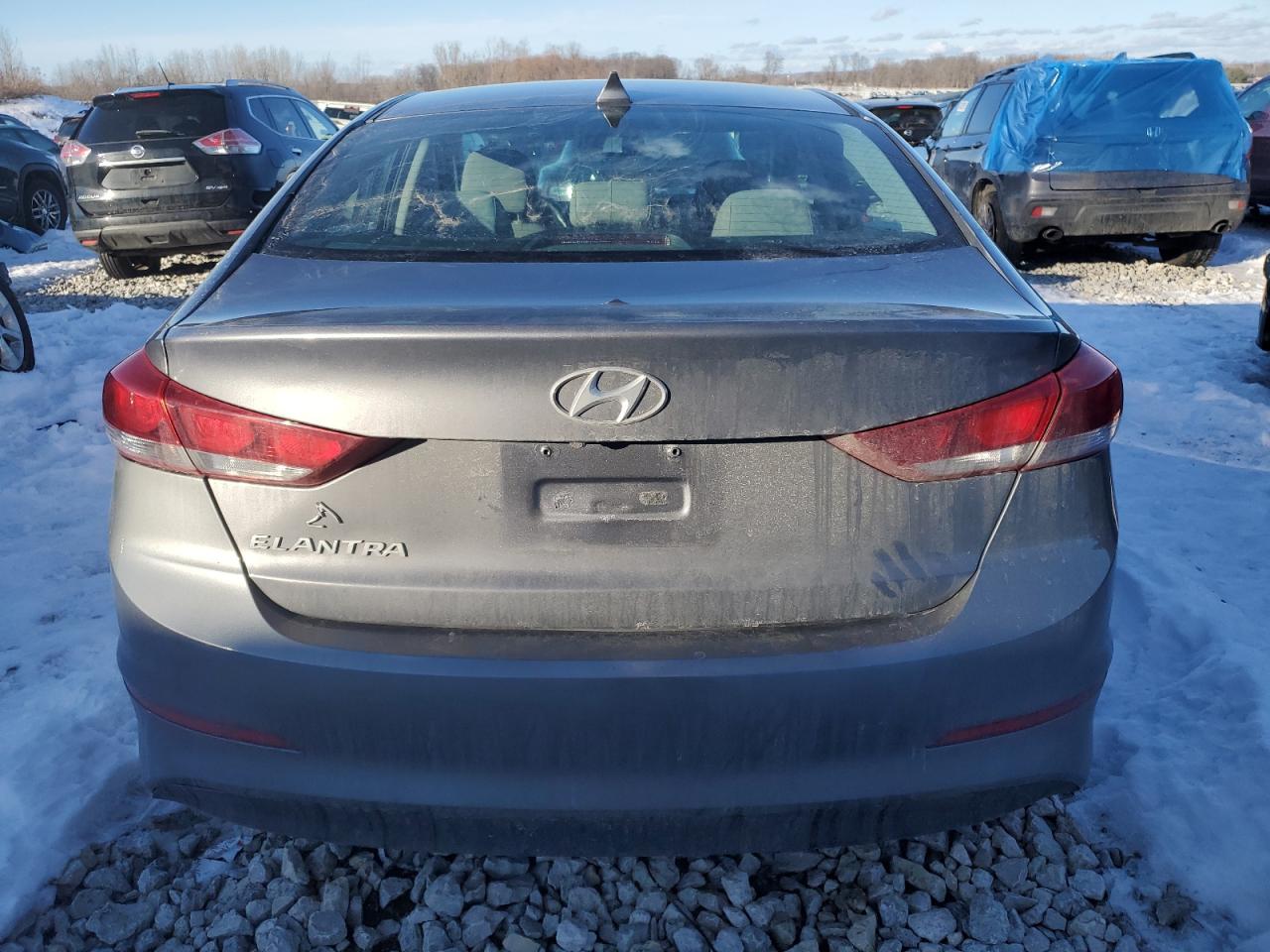 2018 Hyundai Elantra - Image 6