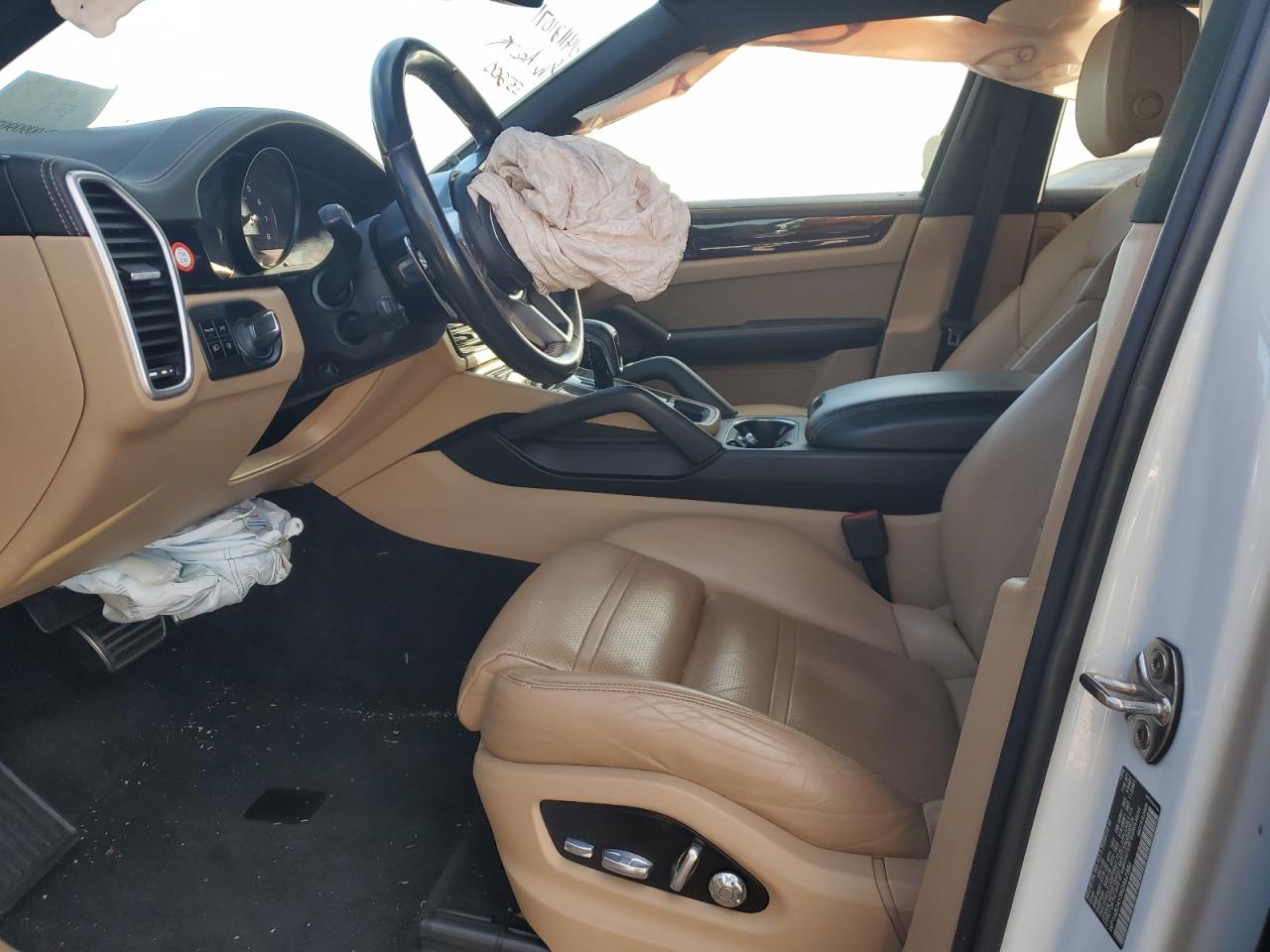 2019 Porsche Cayenne - Image 7