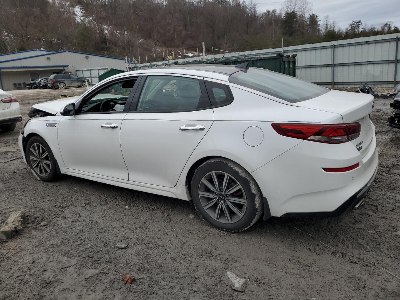 2019 Kia Optima - Image 2
