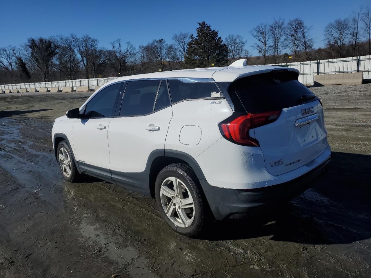 2018 GMC Terrain - Image 2