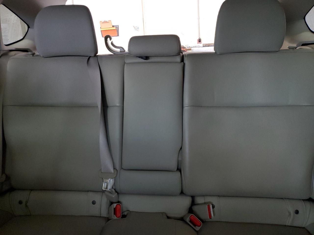 2015 Subaru XV - Image 10