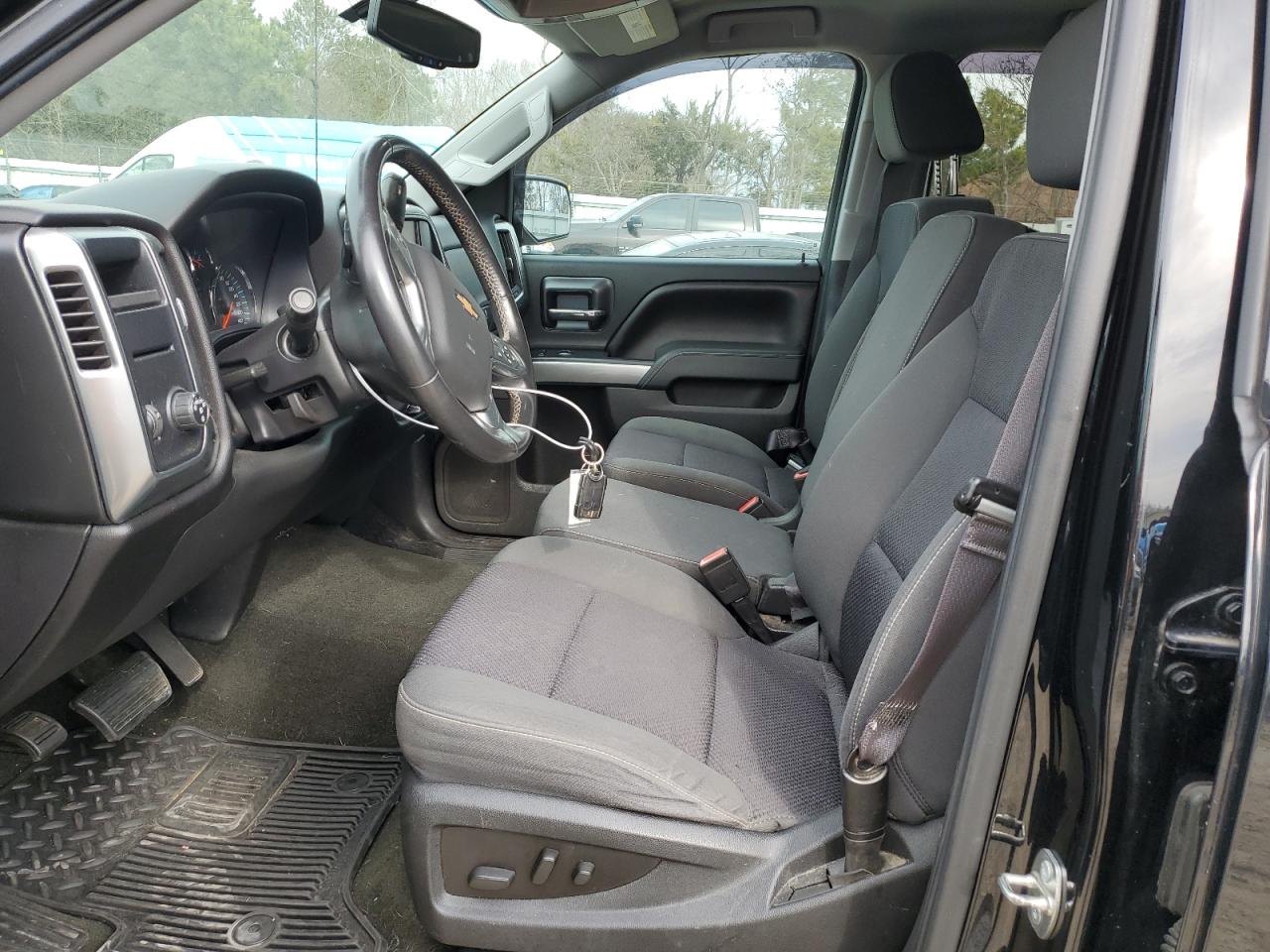 2016 Chevrolet Silverado - Image 7