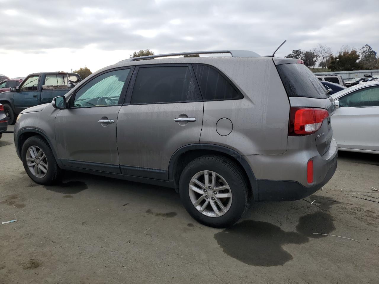 2015 Kia Sorento - Image 2