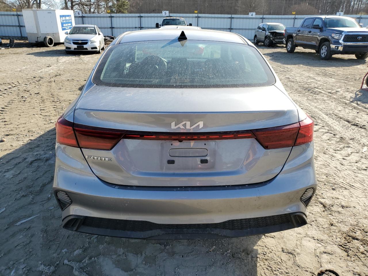 2023 Kia Forte - Image 6