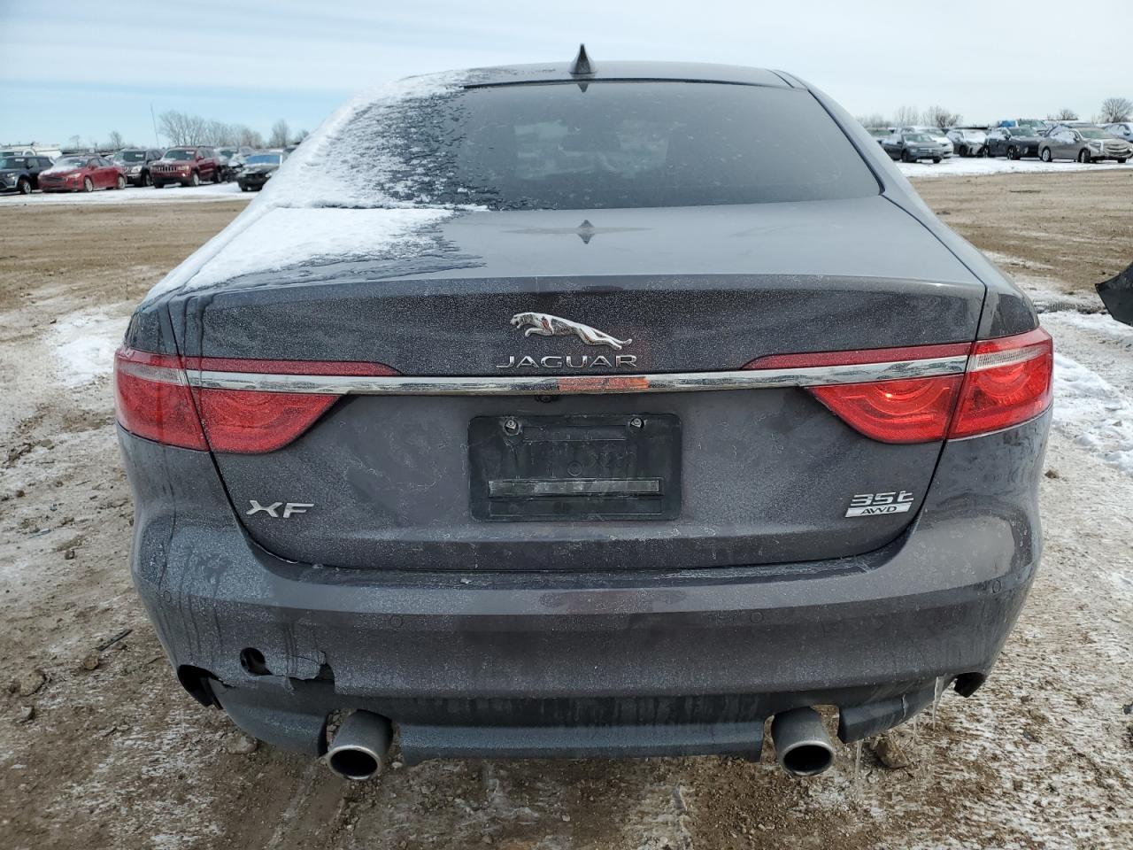 2017 Jaguar XF - Image 6