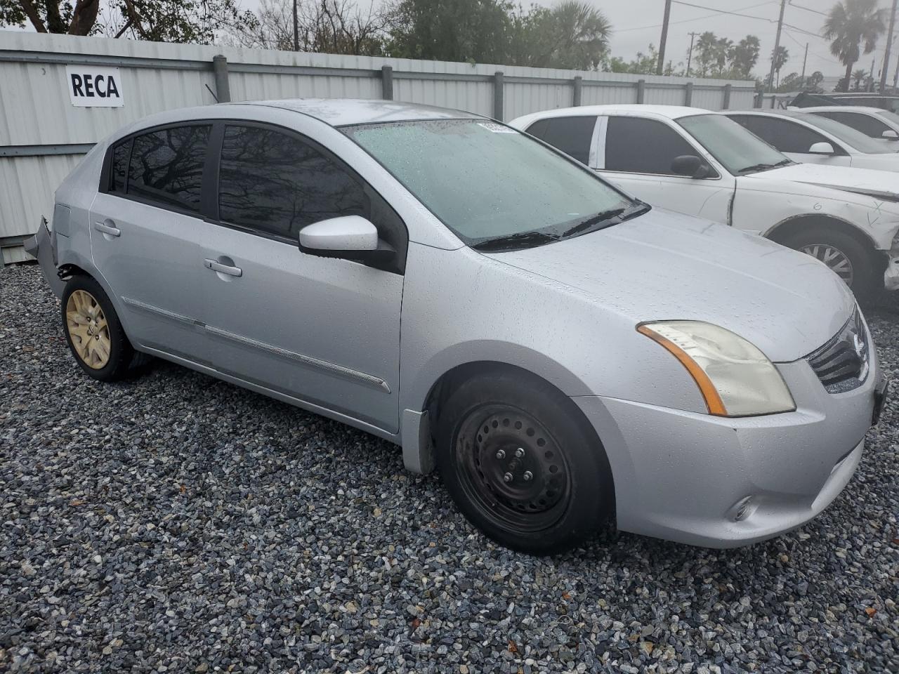 2010 Nissan Sentra - Image 4