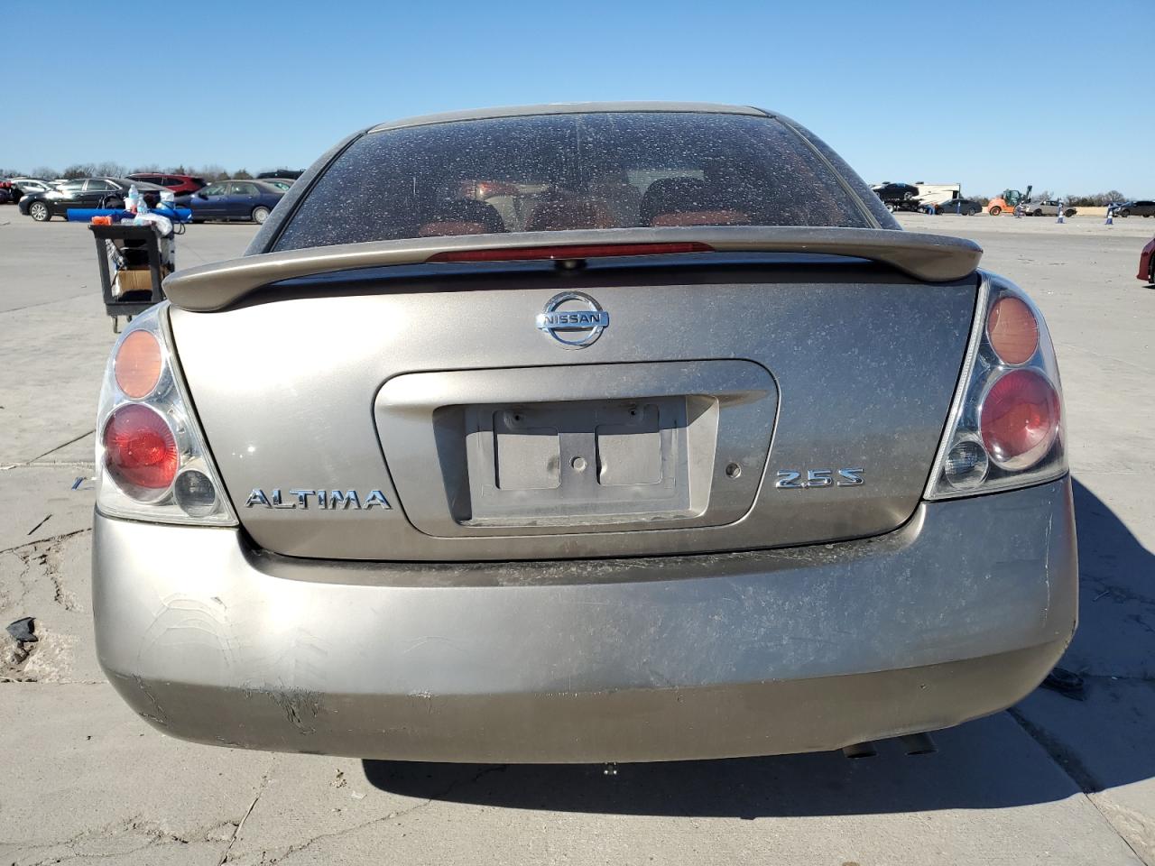 2002 Nissan Altima - Image 6