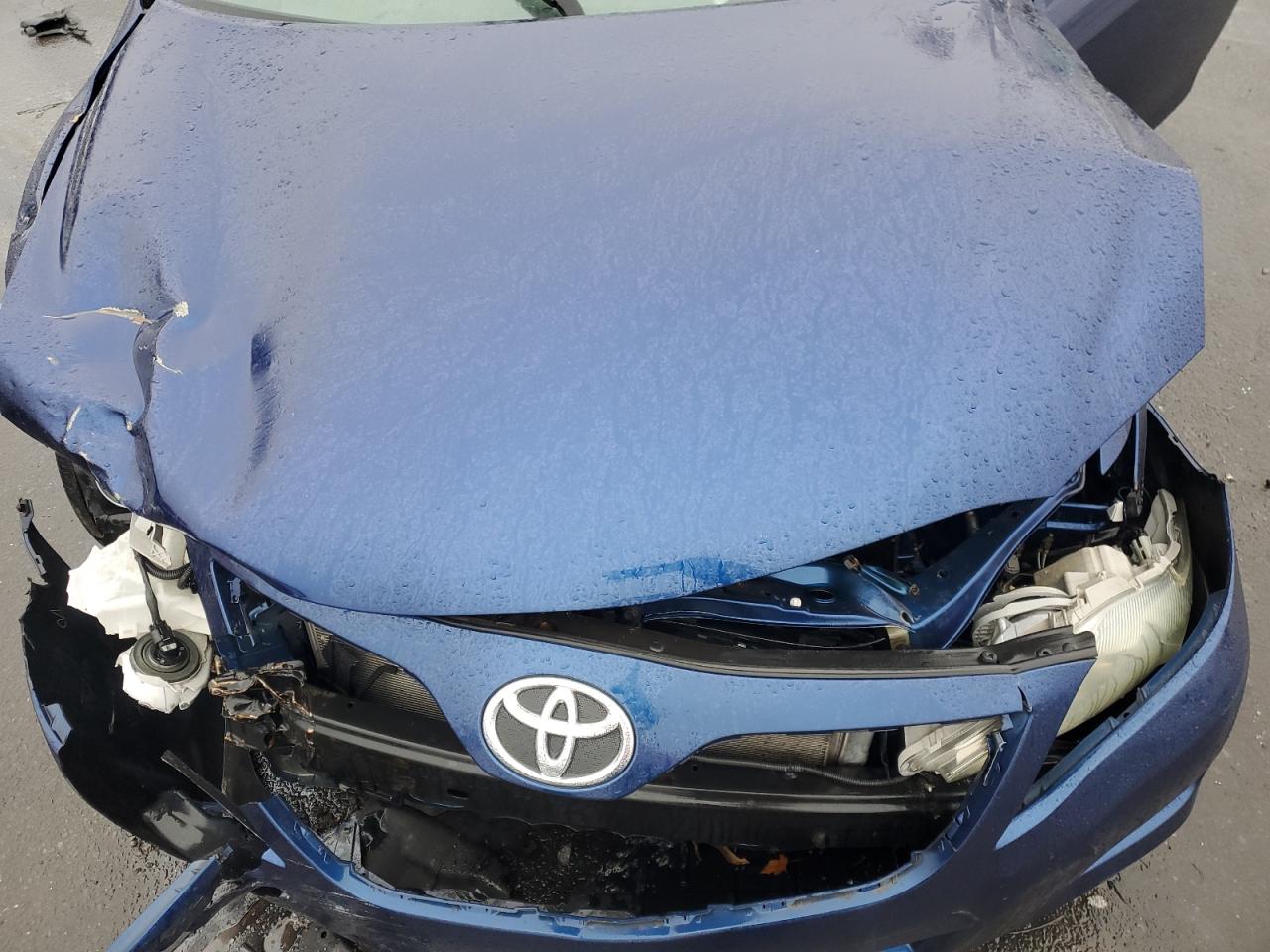 2011 Toyota Camry - Image 11
