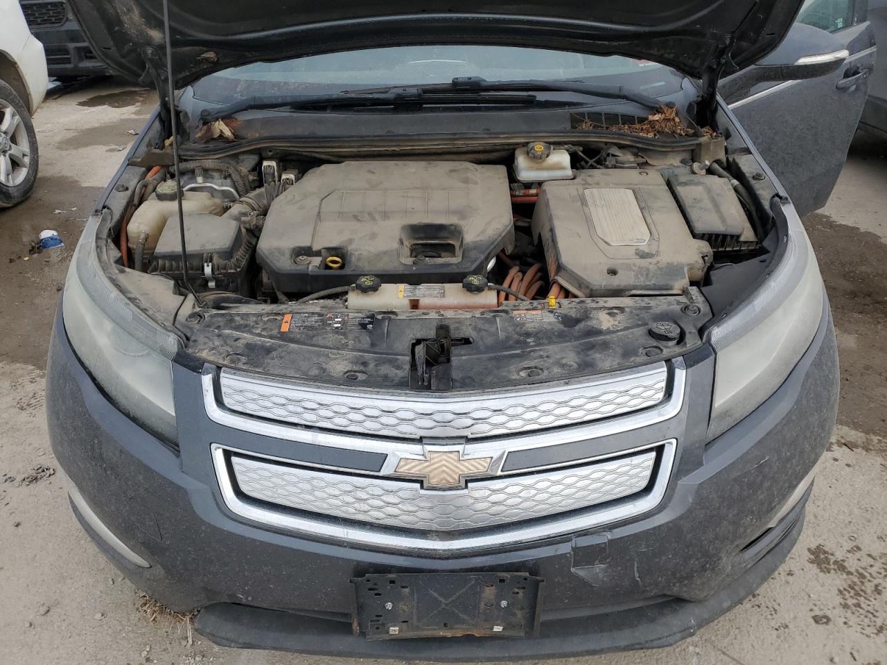 2012 Chevrolet Volt - Image 12