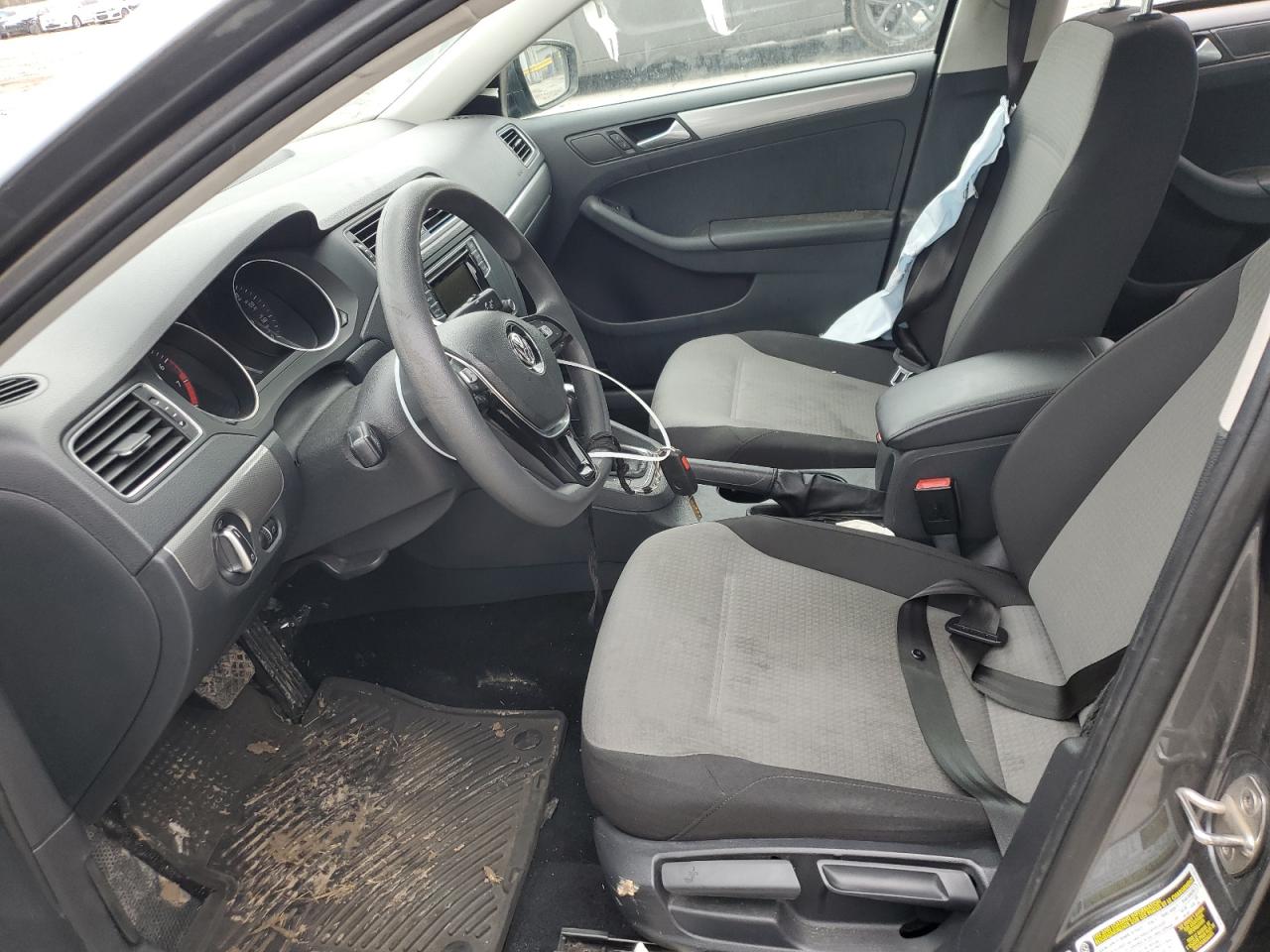 2017 Volkswagen Jetta - Image 7