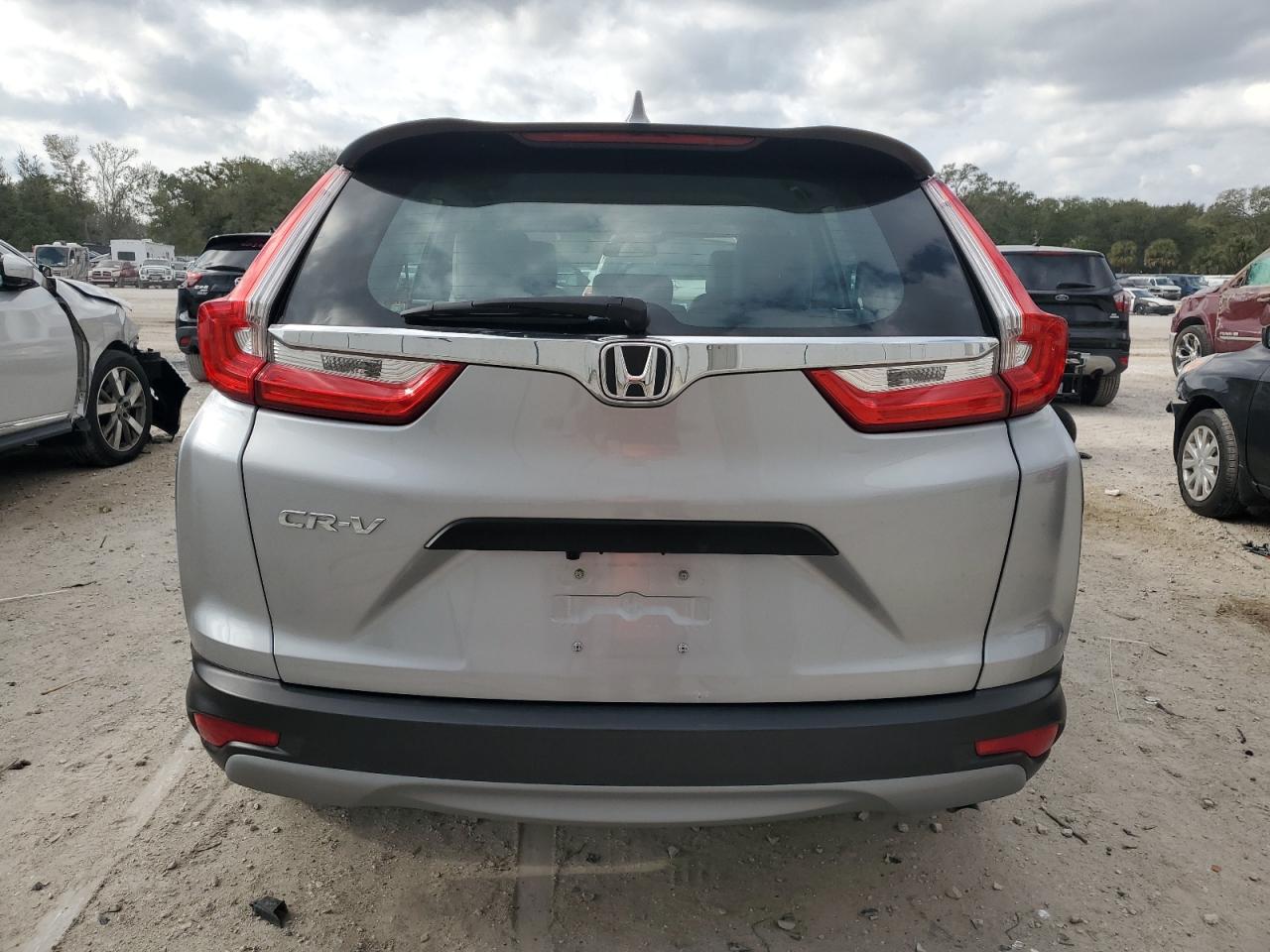2017 Honda CR-V - Image 6