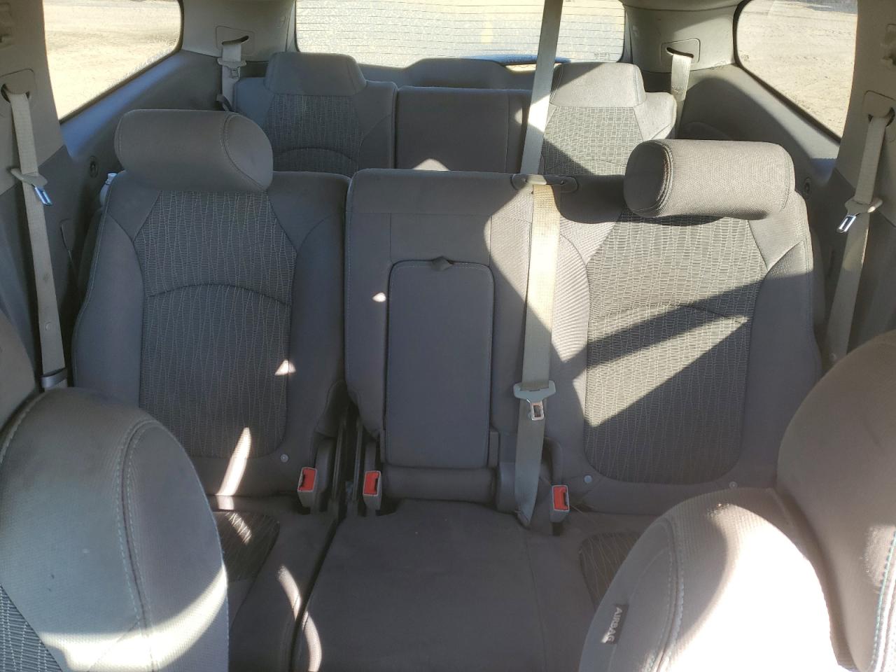 2016 Chevrolet Traverse - Image 10