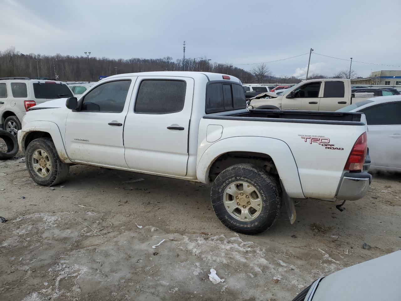 2005 Toyota Tacoma - Image 2