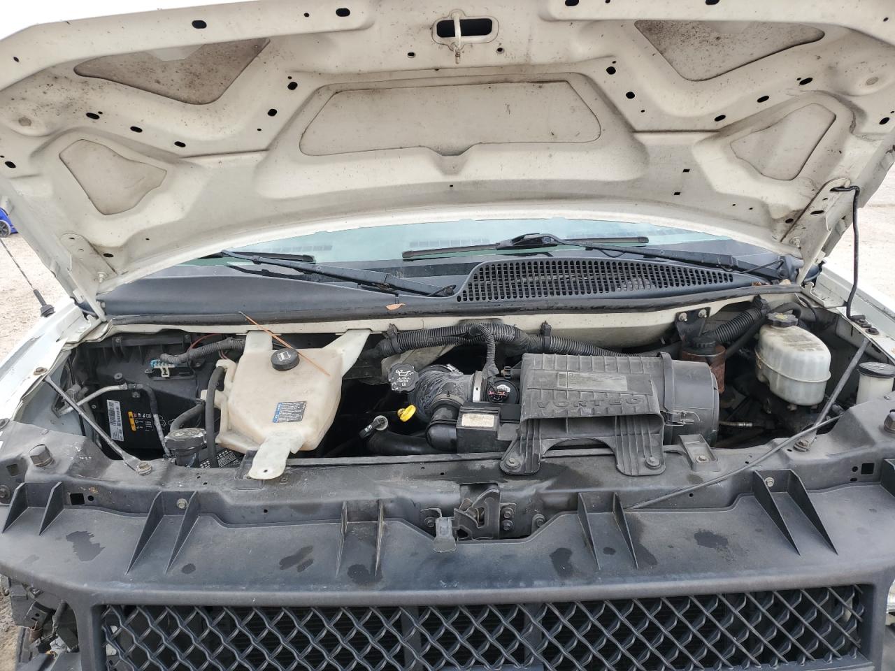 2012 Chevrolet Express - Image 13
