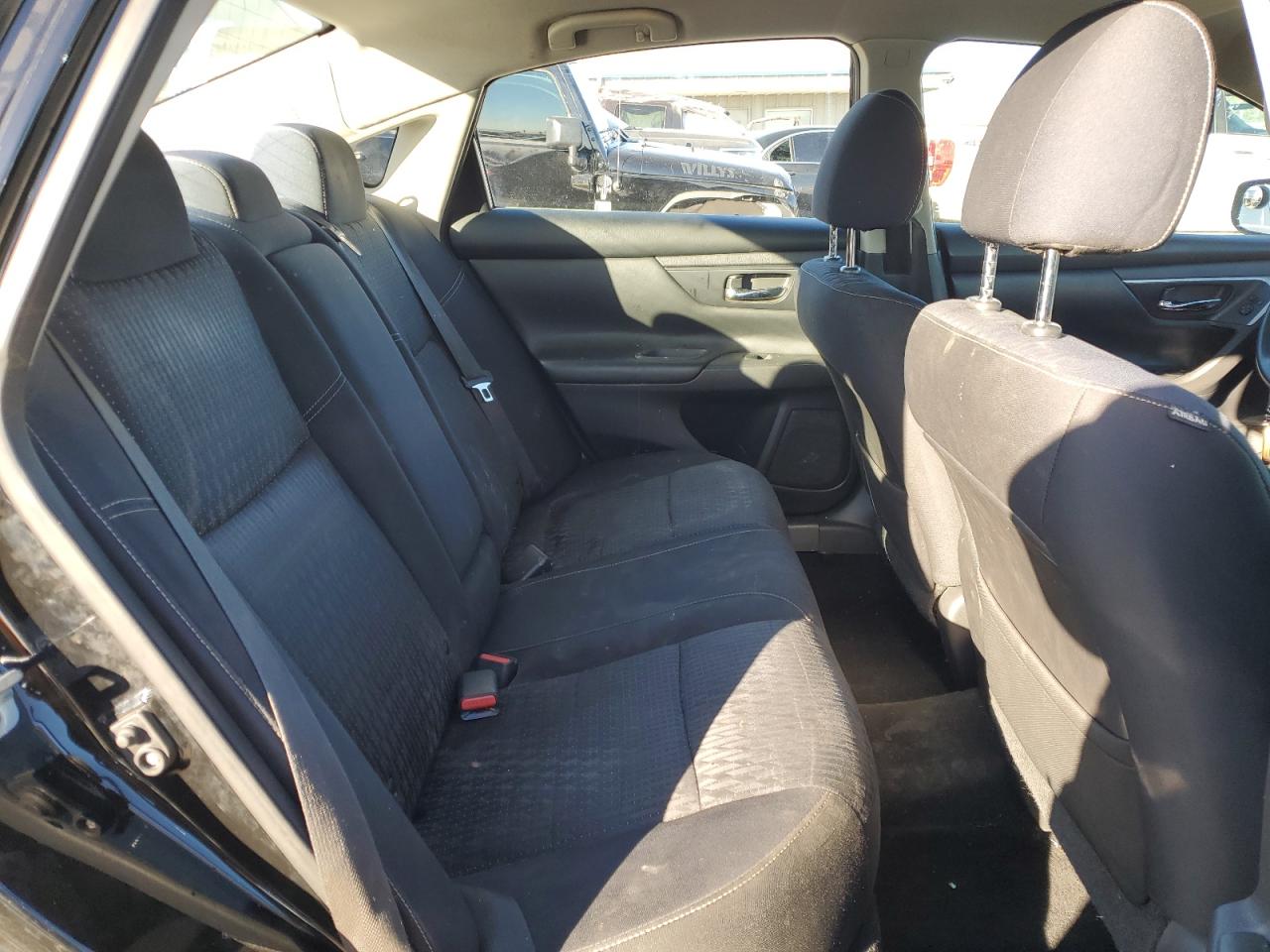 2017 Nissan Altima - Image 10